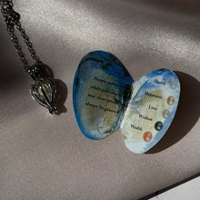 Load image into Gallery viewer, LS Oyster Pearl Necklace® - A Magical Gift For Your Loved One!