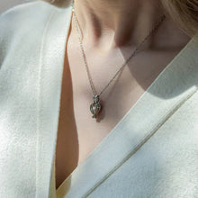 Load image into Gallery viewer, LS Oyster Pearl Necklace® - A Magical Gift For Your Loved One!