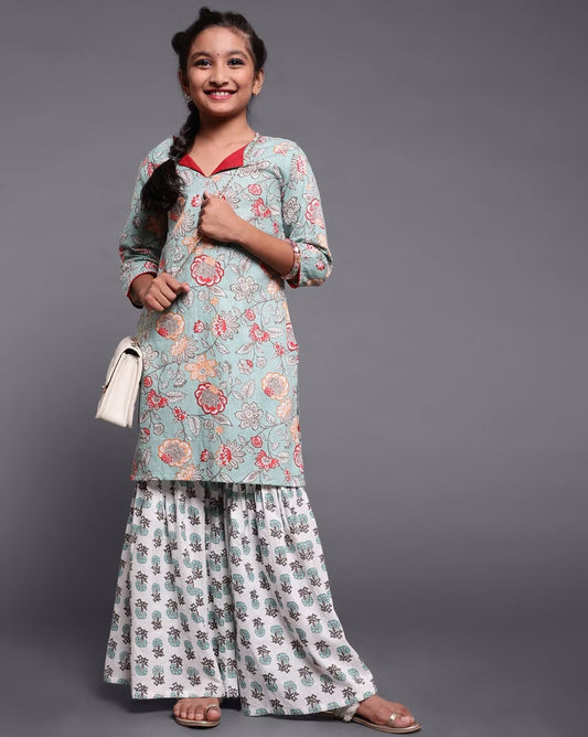 Floral Kurti with Kali Pallazo - 2 Pc Set