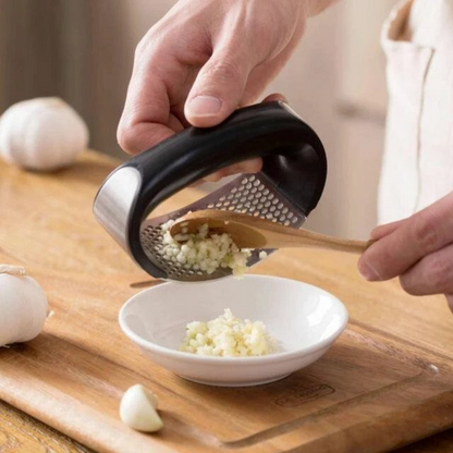 Handy Garlic Crusher™