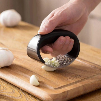 Handy Garlic Crusher™