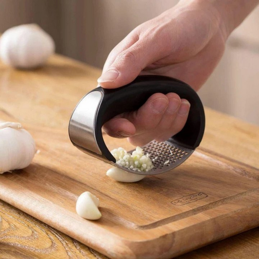 Handy Garlic Crusher™